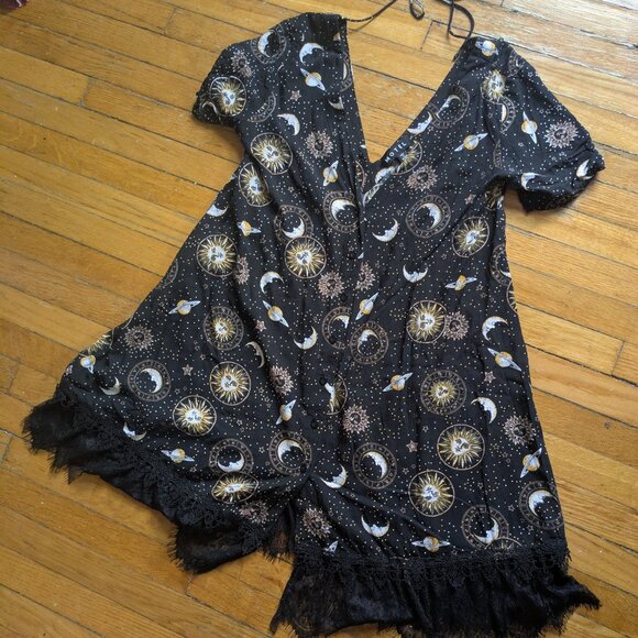 Cute motel swing mini dress lace hem stars and moons - Picture 2 of 2